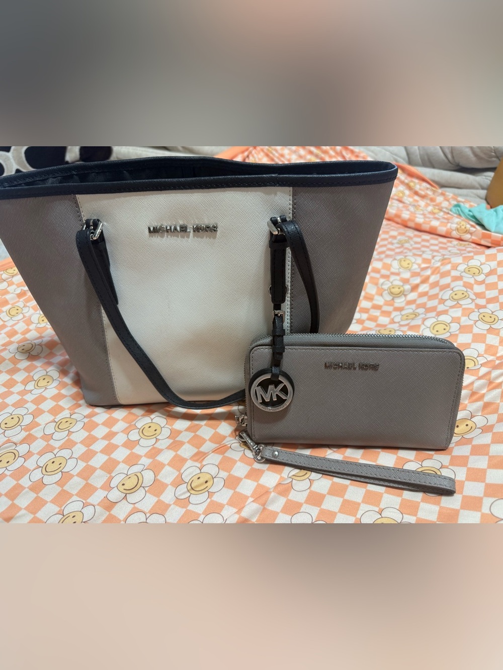 Michael Kors Two-Tone Gray & White Tote with Matching Gray Wristlet